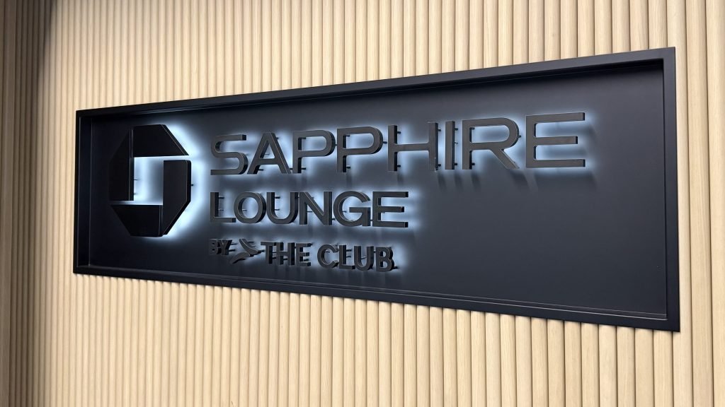 How to Get Lounge Access, TSA PreCheck, and CLEAR with Credit Cards in 2025 img 5995